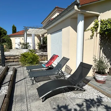 Les Etoiles Du Mont D'uzore Bed & Breakfast Chalain-d'Uzore